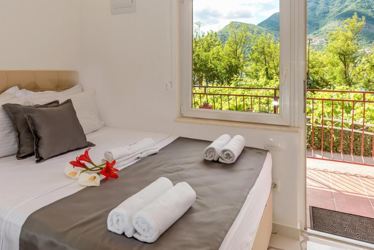 Apartments Vujicic 티바트 외부 사진