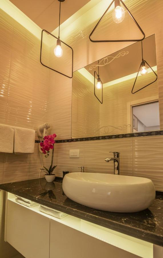 Apartments Vujicic 티바트 외부 사진